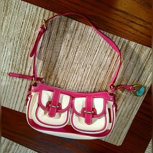 Dooney & Bourke leather shoulder bag